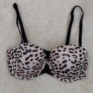Victoria's Secret lined detachable strap bra